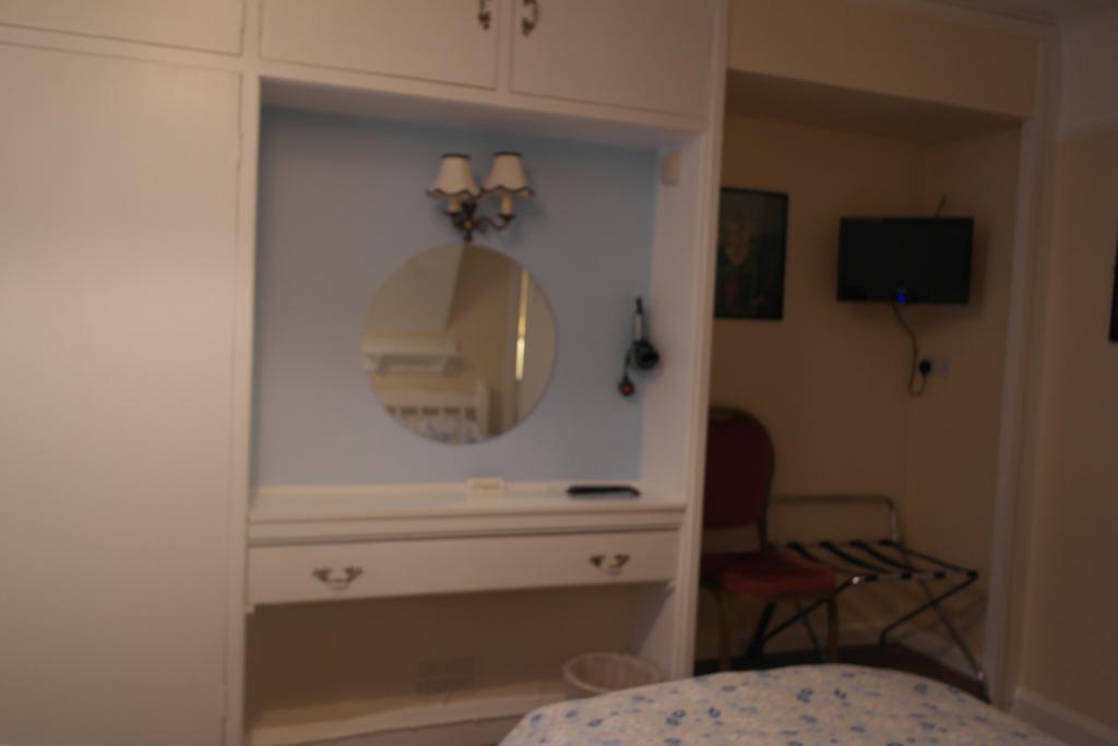 Monravon Guest House ホーリーヘッド 部屋 写真