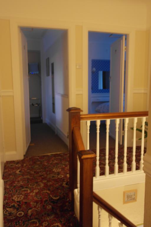 Monravon Guest House ホーリーヘッド エクステリア 写真