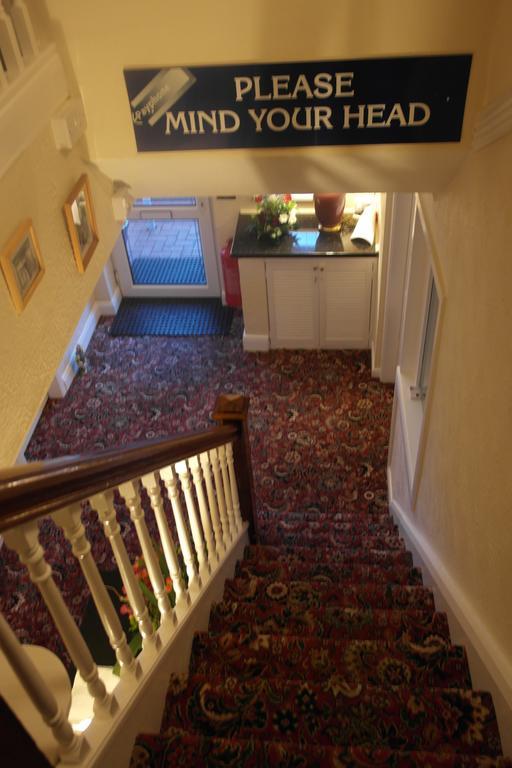 Monravon Guest House ホーリーヘッド エクステリア 写真