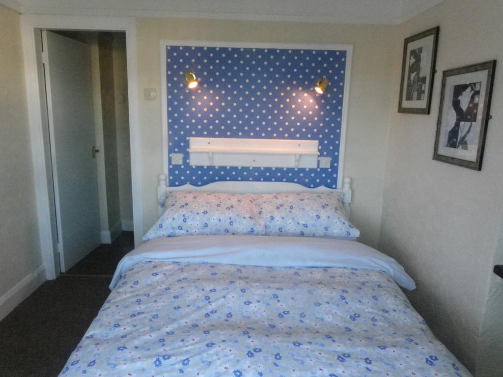 Monravon Guest House ホーリーヘッド エクステリア 写真